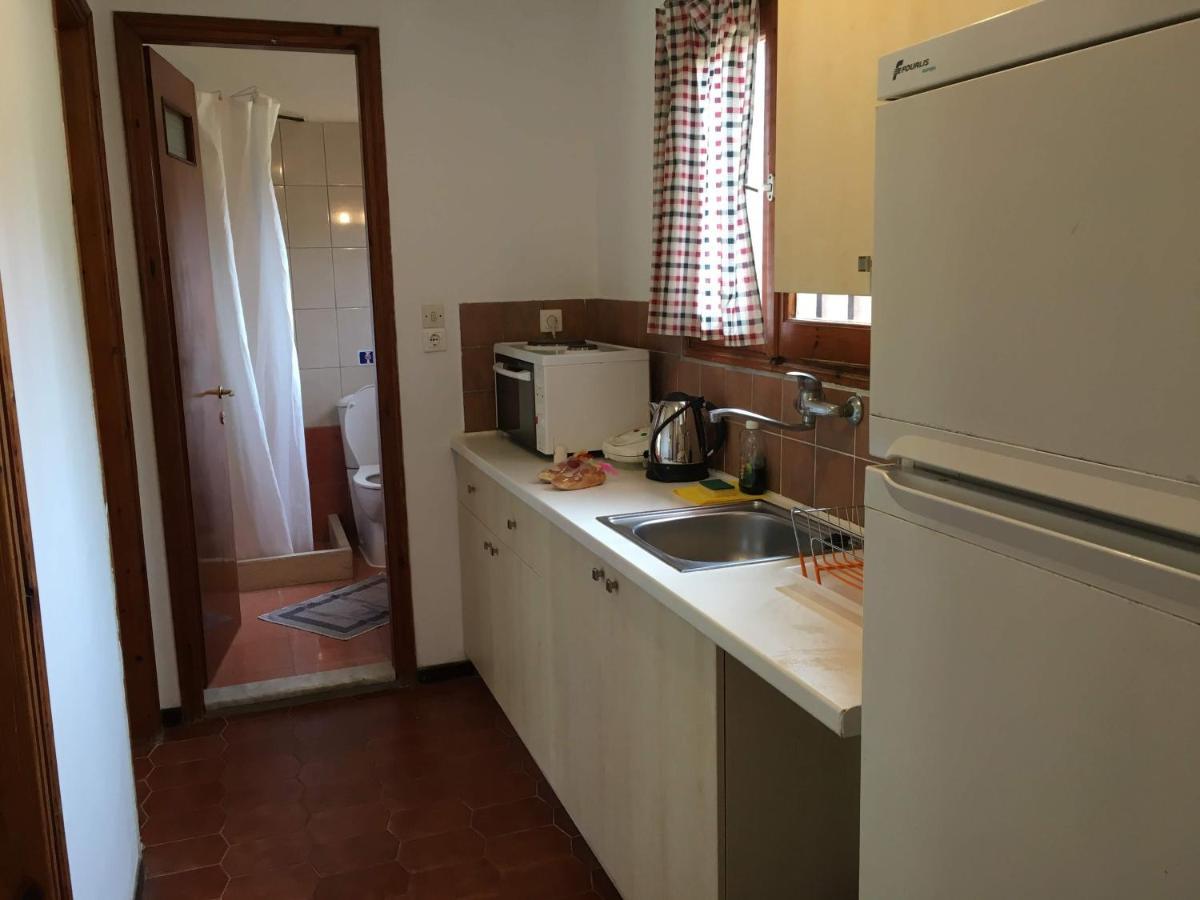 Green Corner Villas Гоувия Экстерьер фото